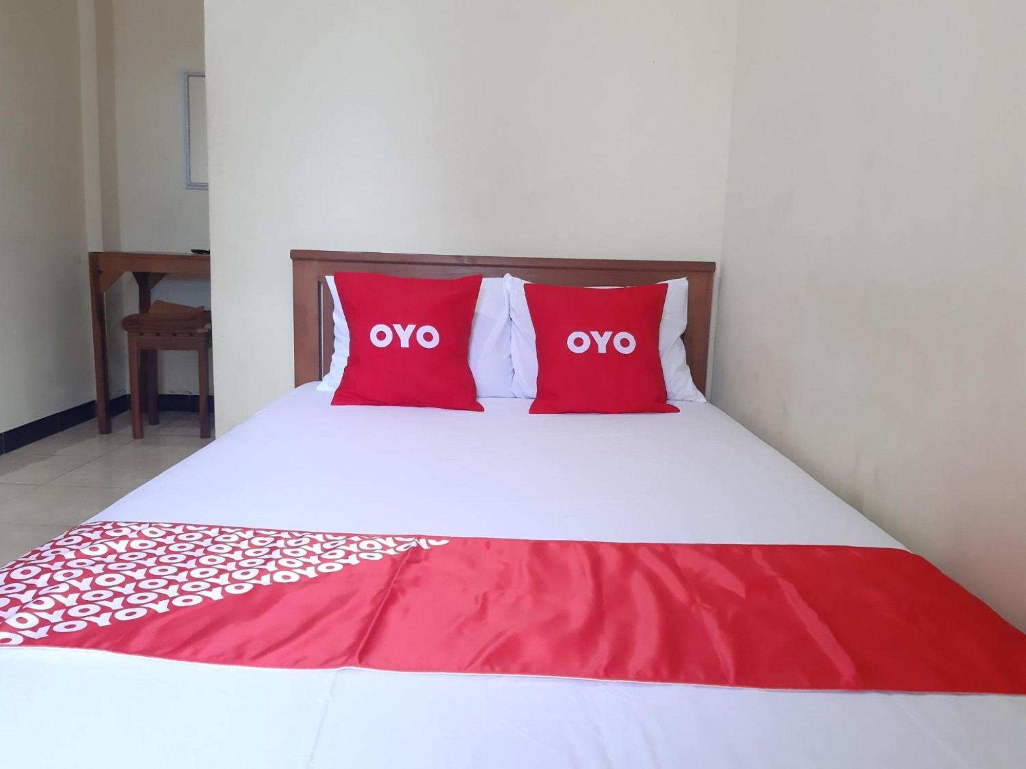 Oyo 2826 Panderman Residence Blitar Extérieur photo