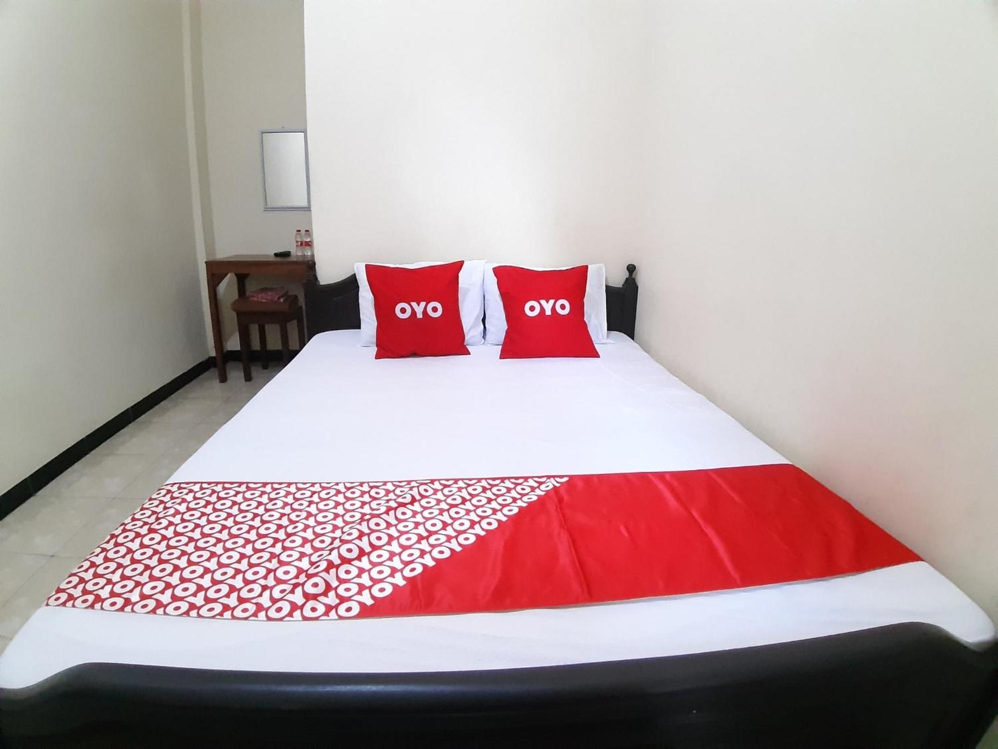 Oyo 2826 Panderman Residence Blitar Extérieur photo