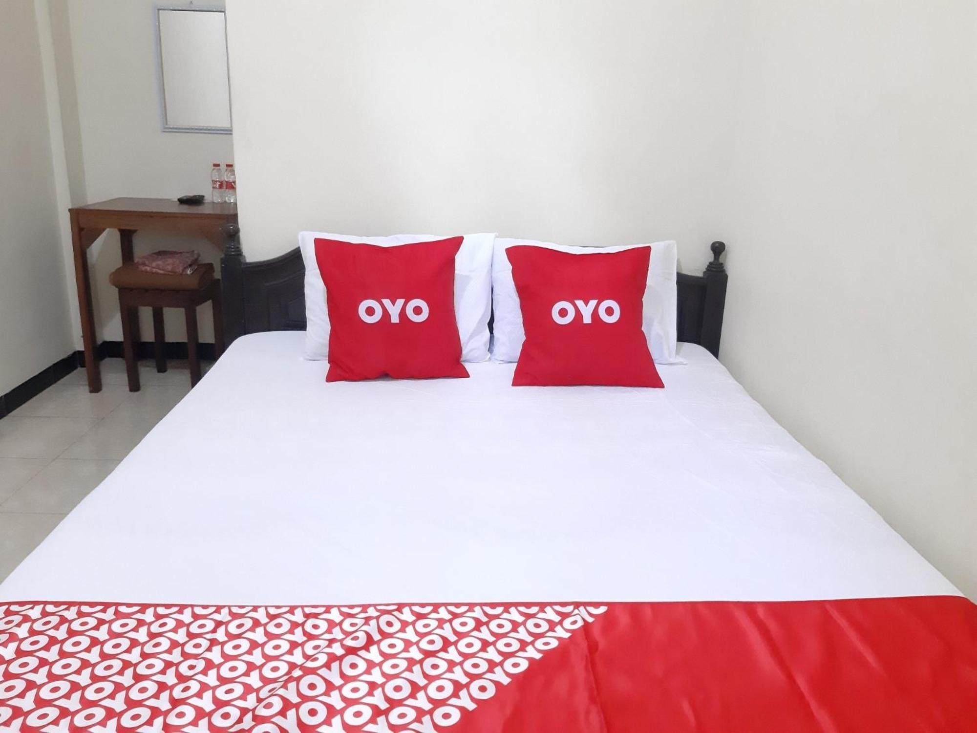 Oyo 2826 Panderman Residence Blitar Extérieur photo