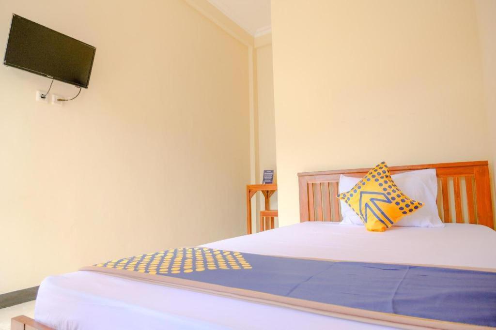 Oyo 2826 Panderman Residence Blitar Extérieur photo